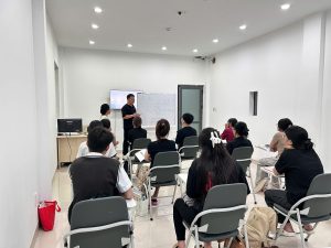 Không khí các lớp học